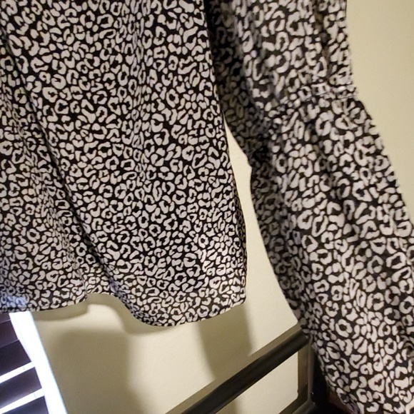 Blouse - Picture 3 of 3